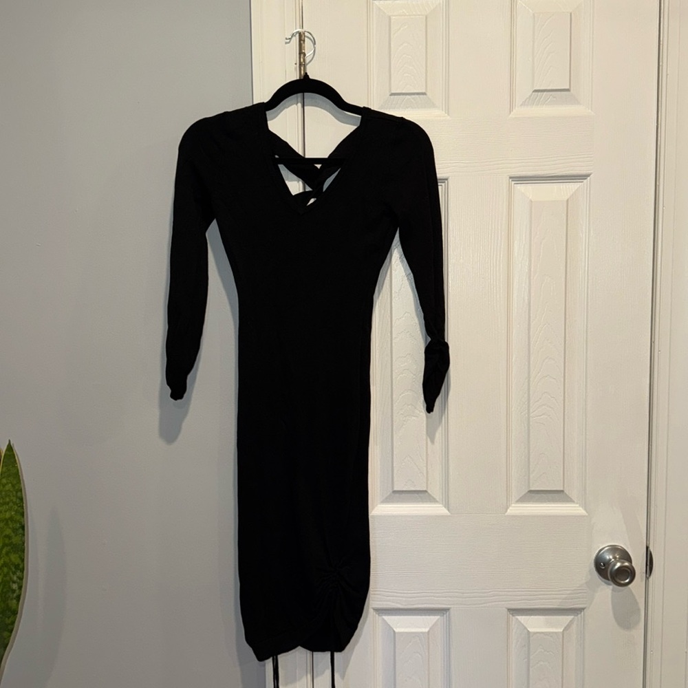 Guess dress never worn size Small